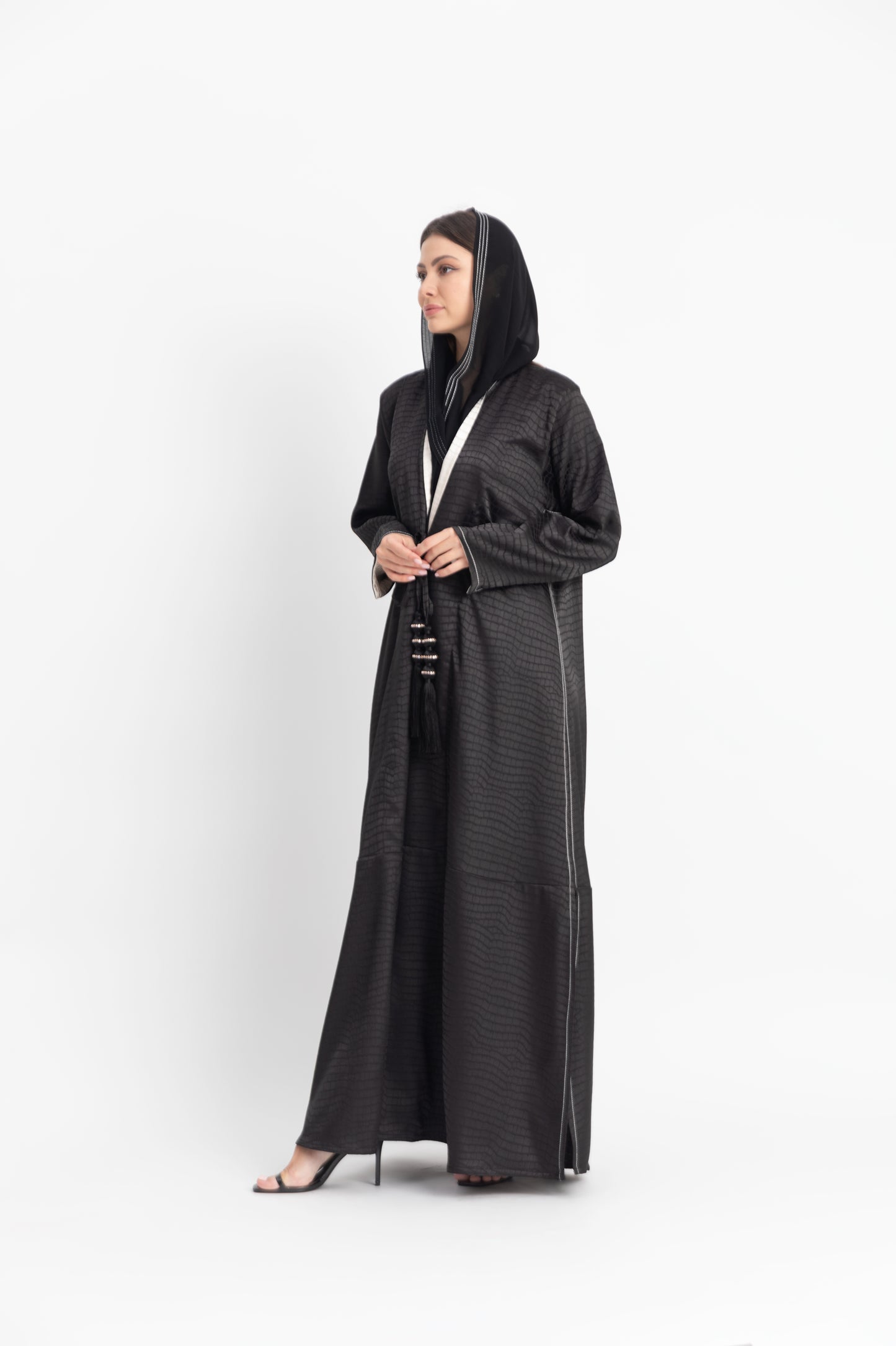 Abaya 30